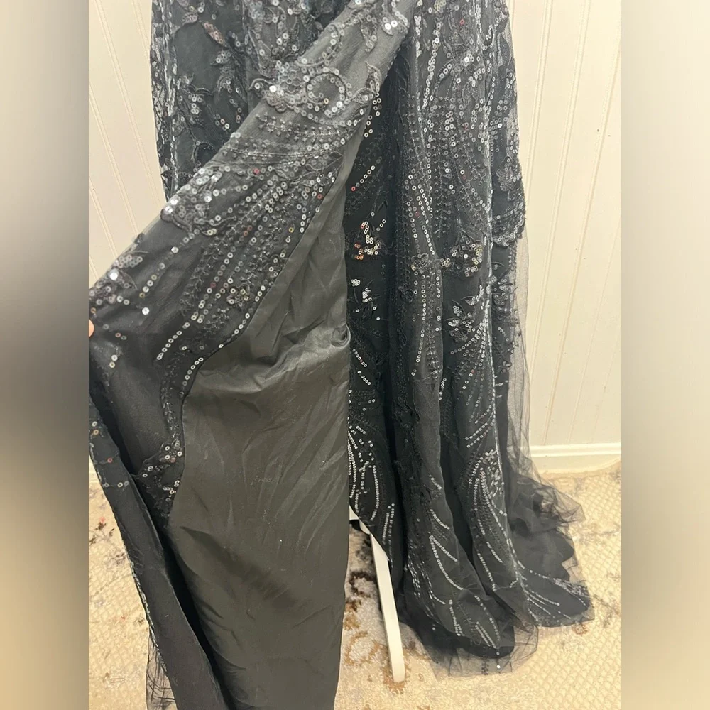 JJ’s House Black Chiffon Sequin Sweatheart Neckline Sheer Gown Sz 12 - Picture 4 of 13